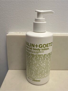MALIN+GOETZ Vitamin B5 Body Lotion — White